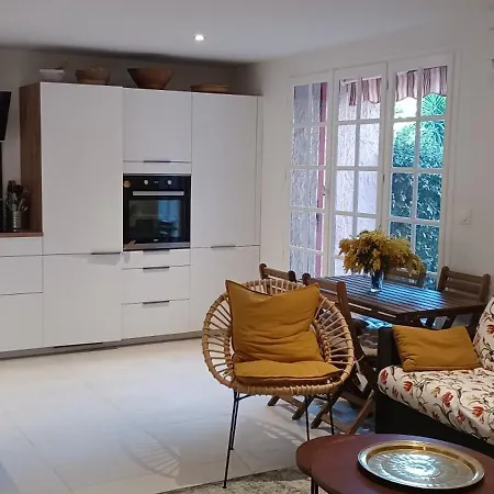 Saint-raphael Beautiful Ground Floor Pool Apartment *