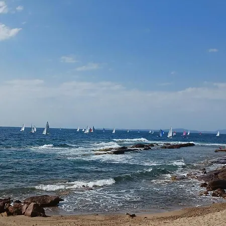 Saint-raphael Bel Piscine * Saint-Raphael (Var)